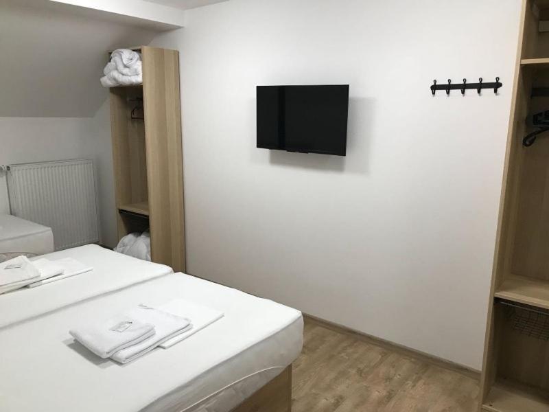 Sobe Zimmer Frei Pozega Exterior photo