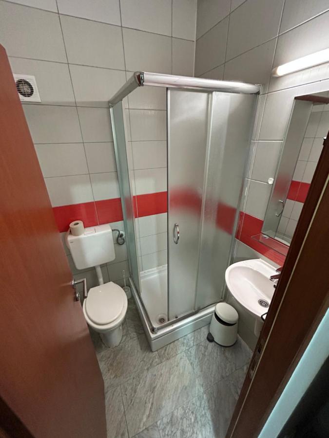 Sobe Zimmer Frei Pozega Exterior photo