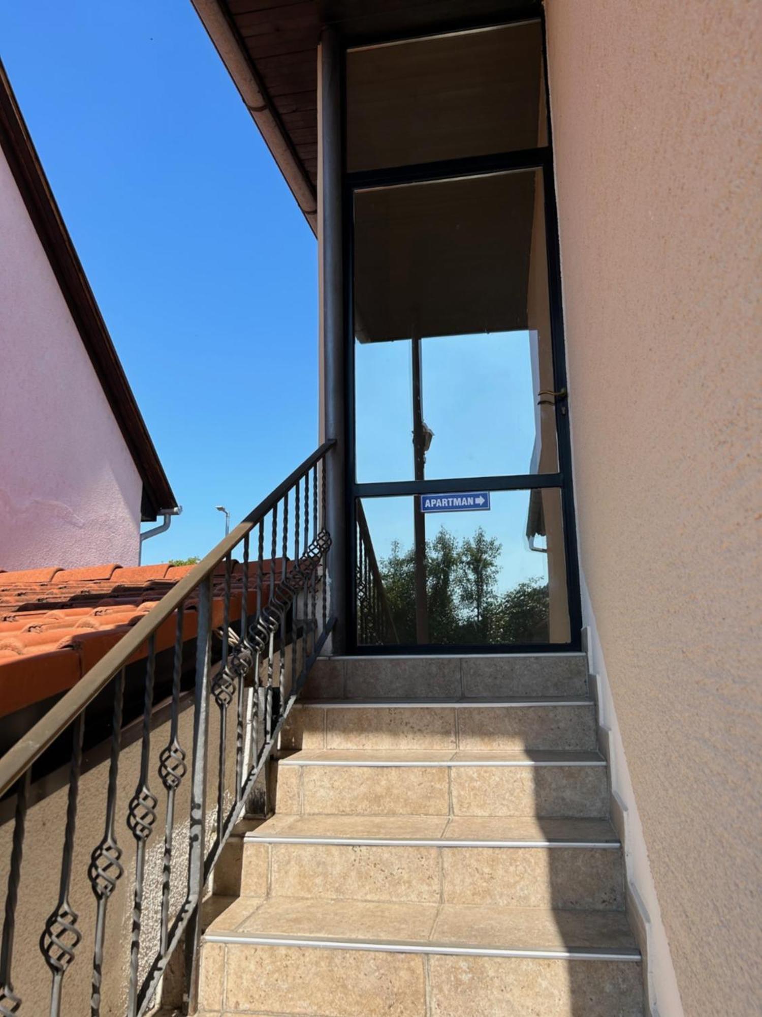 Sobe Zimmer Frei Pozega Exterior photo